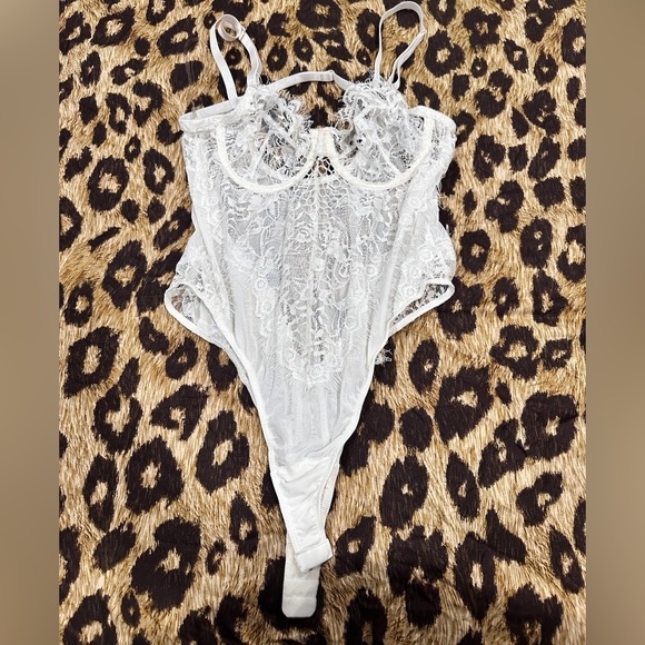 Lace Lingerie Bodysuit - size M - NEVER WORN - set of 3 - Picture 2 of 4
